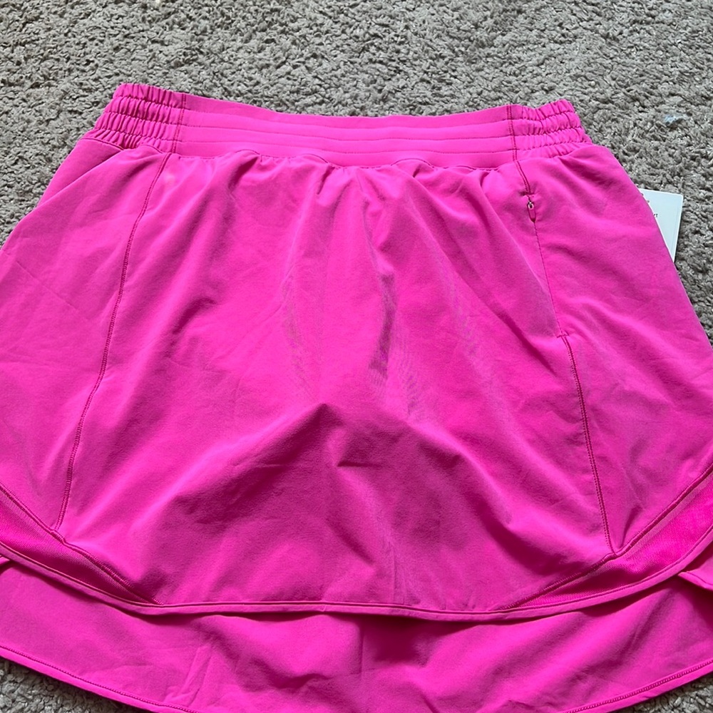LULULEMON HOT PINK SKIRT